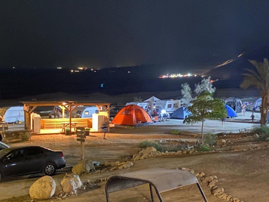Ein Gedi Camp Lodge ภายนอก รูปภาพ